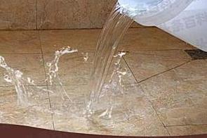扬中漏水维修 免砸砖防水材料该如何施工